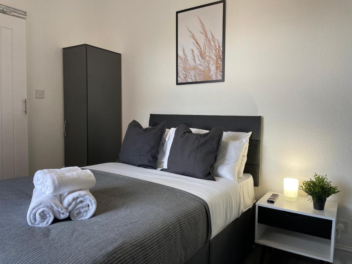 Pluxa Bearwood Hotel Double Beds With Ensuite And Car Park Birmingham Luaran gambar